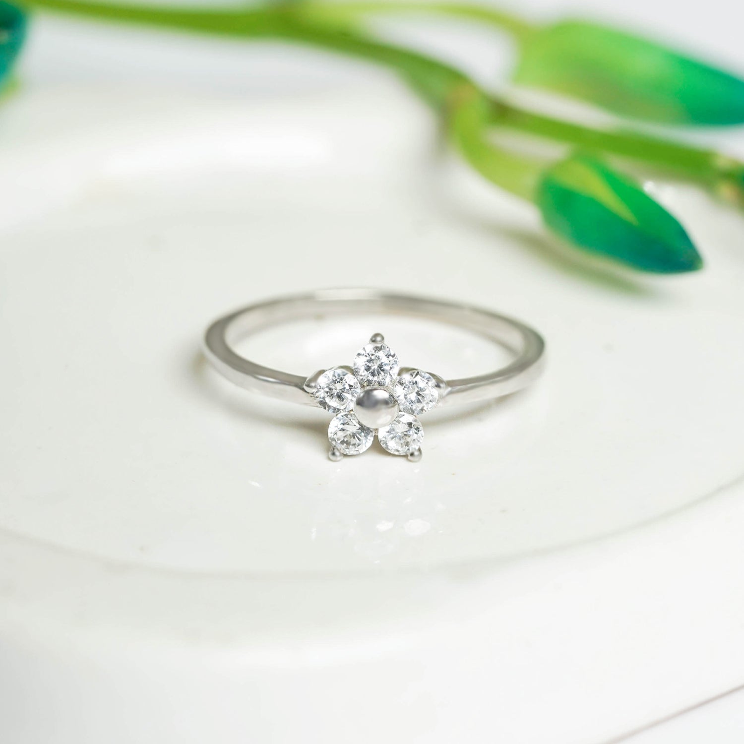 Silver Sparkling Little Flower Ring