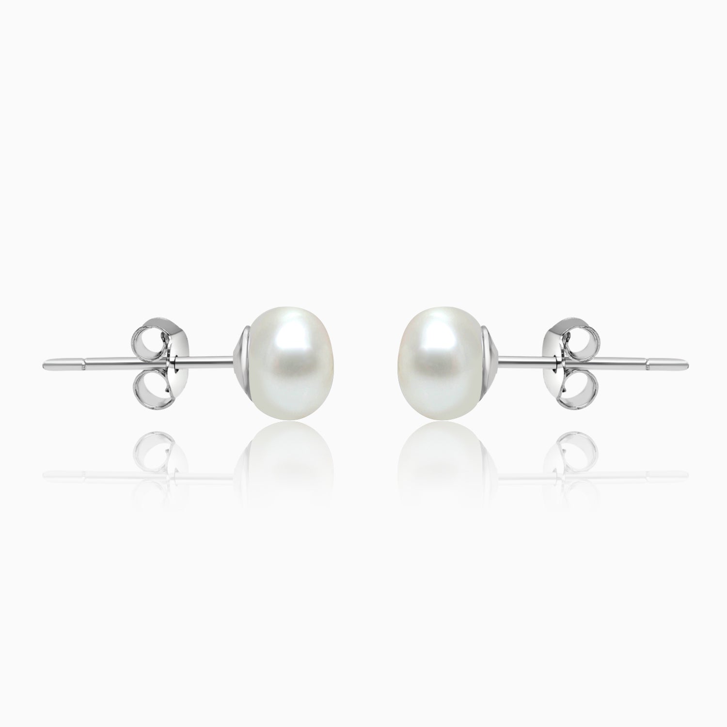 Silver Button Pearl Earring