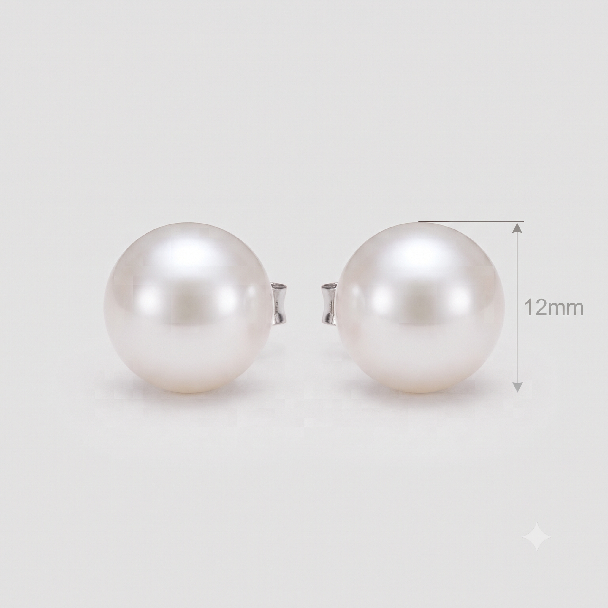 Silver Button Pearl Earring