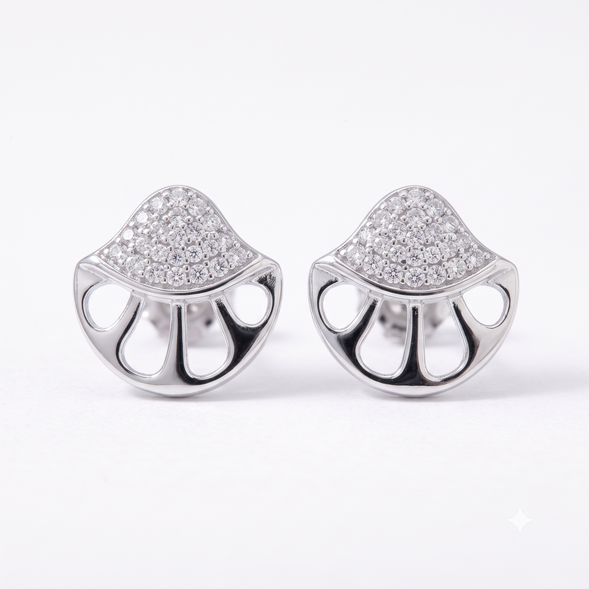 Silver Sparkling Jelly Fish Earrings