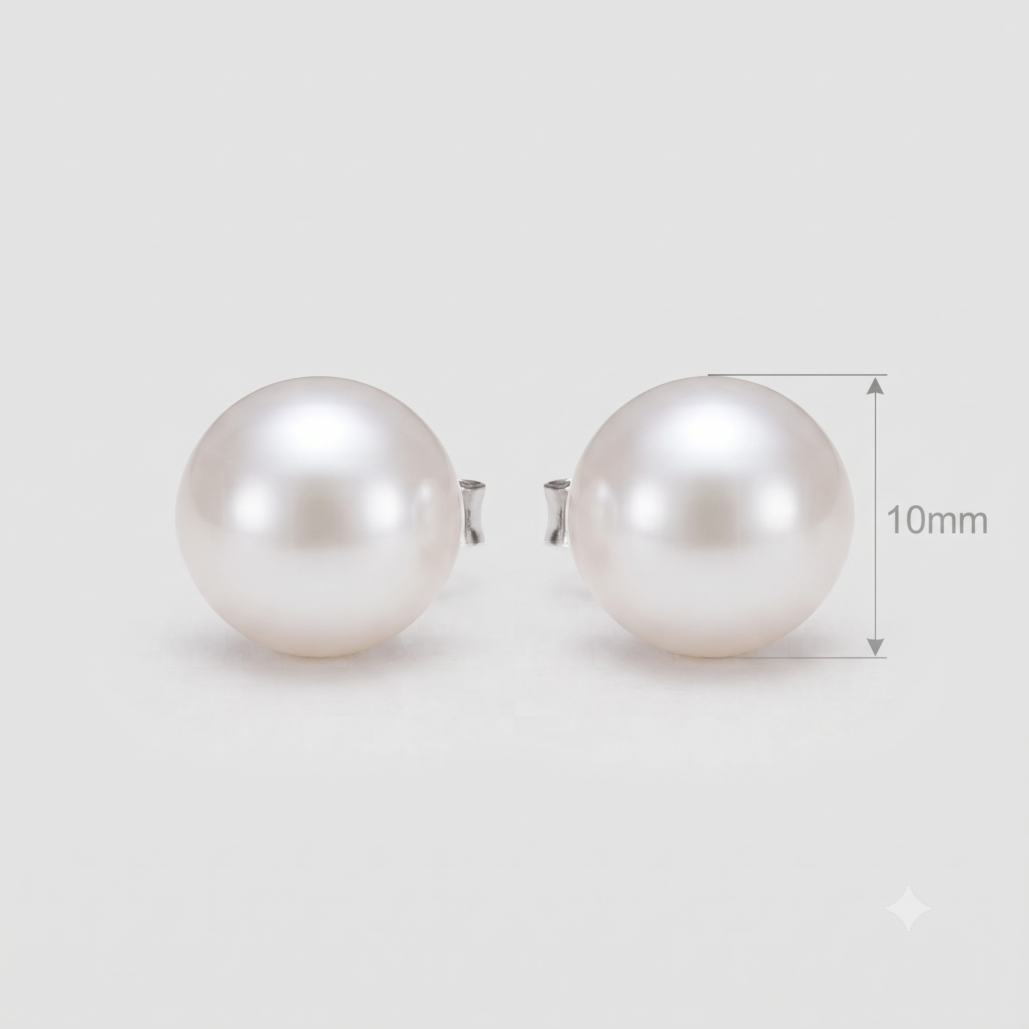 Silver Button Pearl Earring