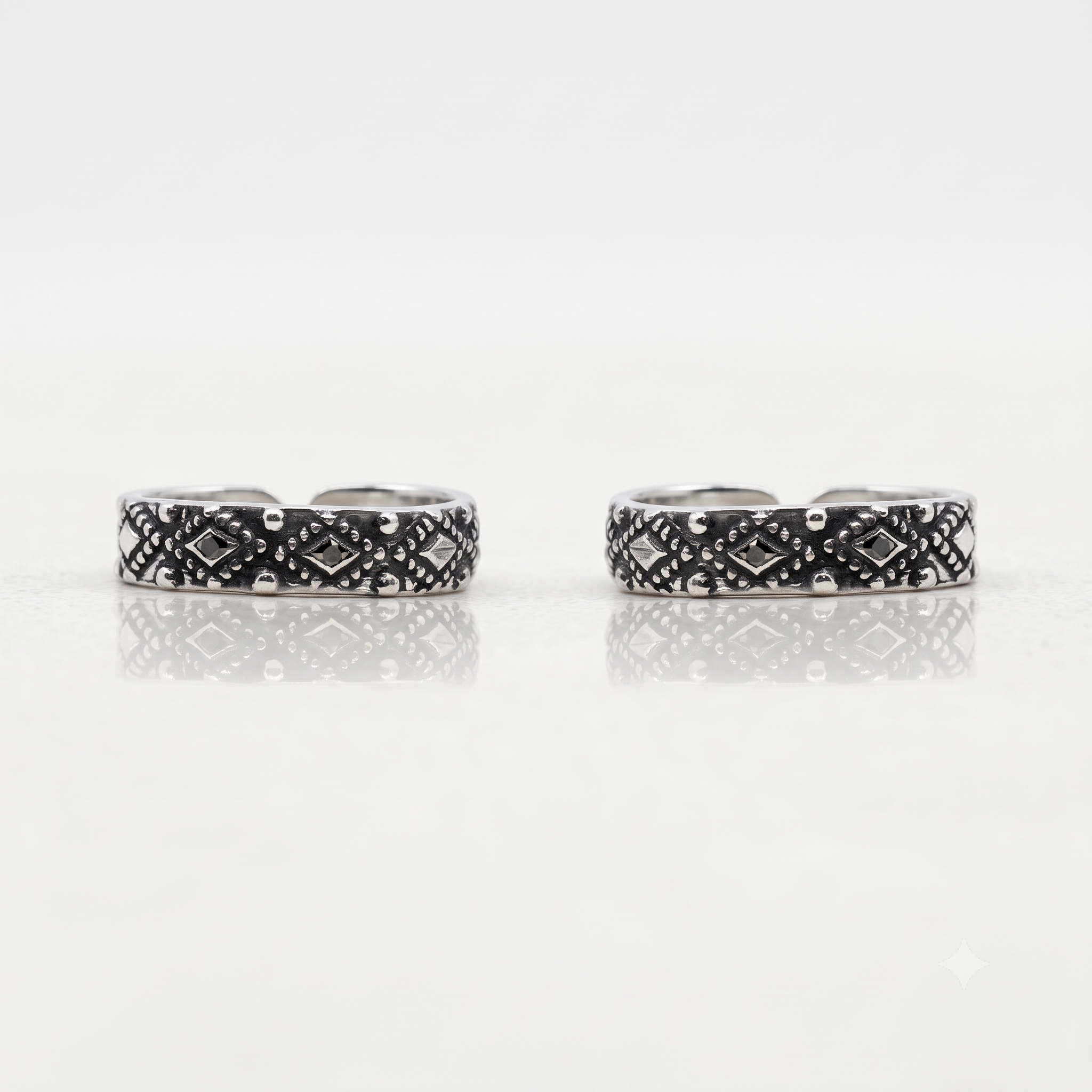 Silver Oxidised Intricate Sculpt Toe Rings