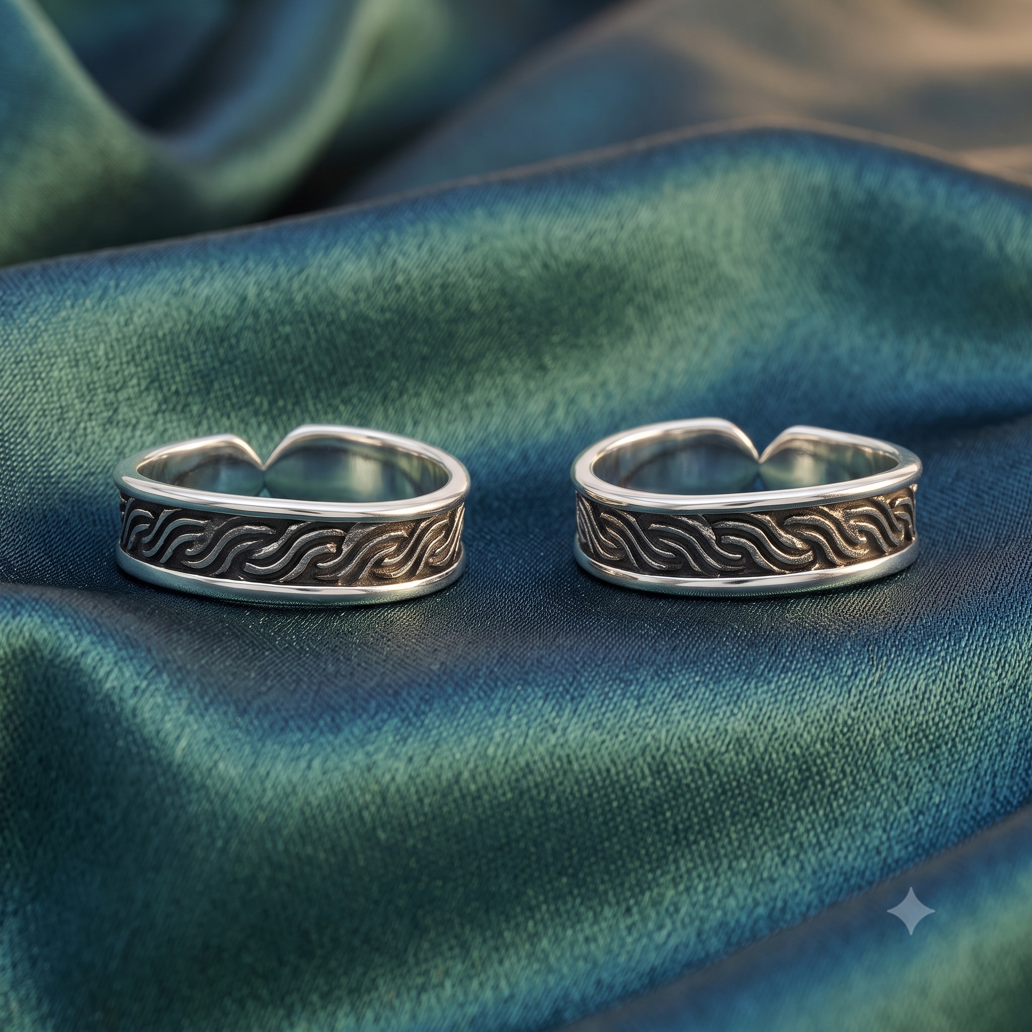 Silver Oxidised Cascading Flow Toe Rings