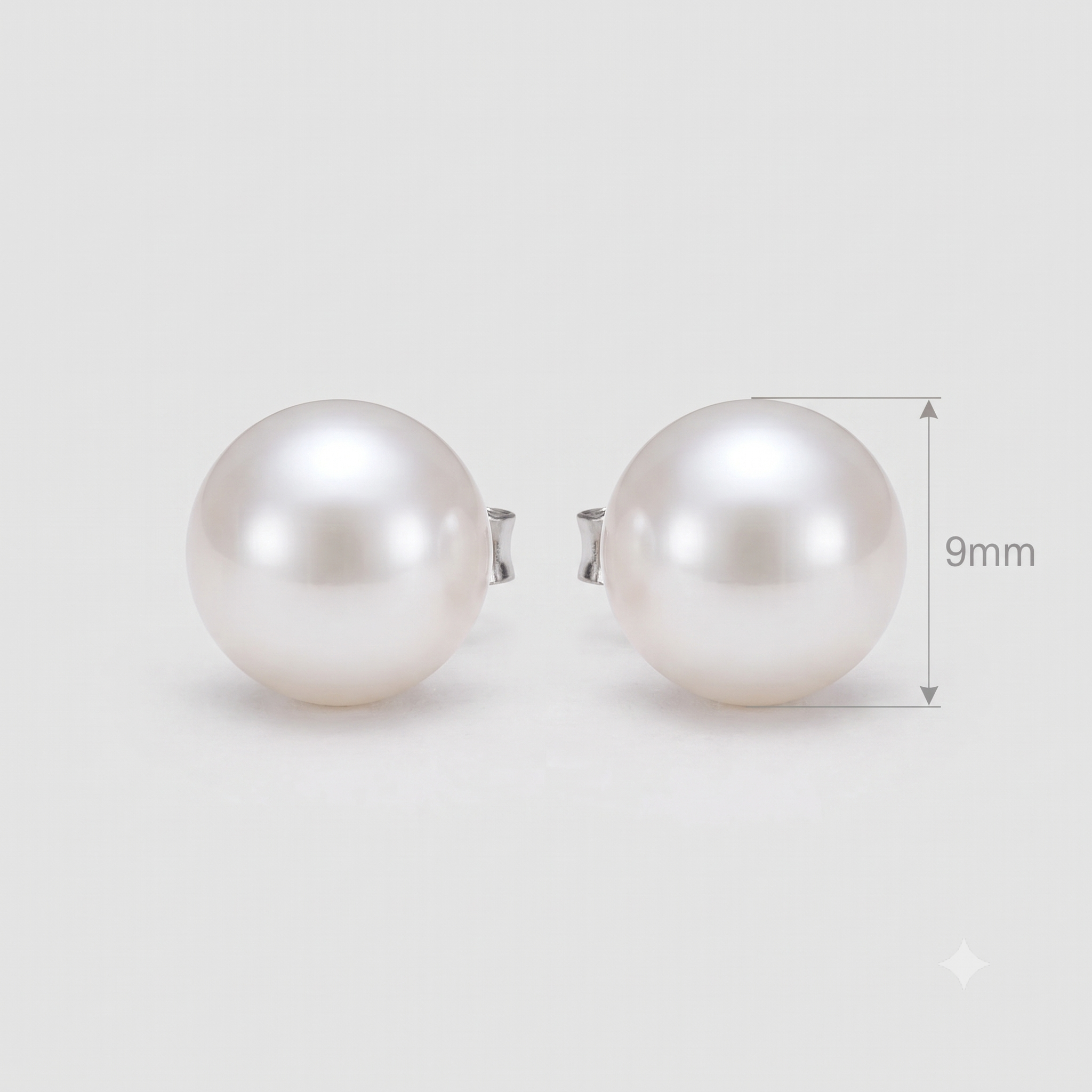 Silver Button Pearl Earring