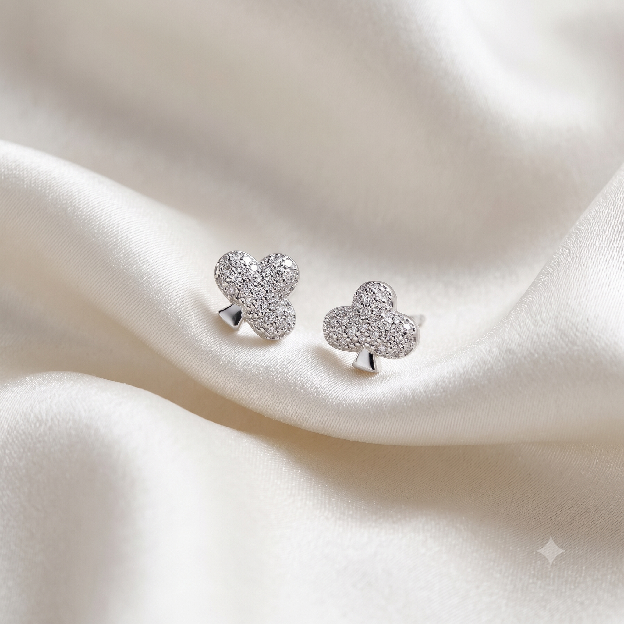 Silver Sparkling Little Dream Tree Earrings