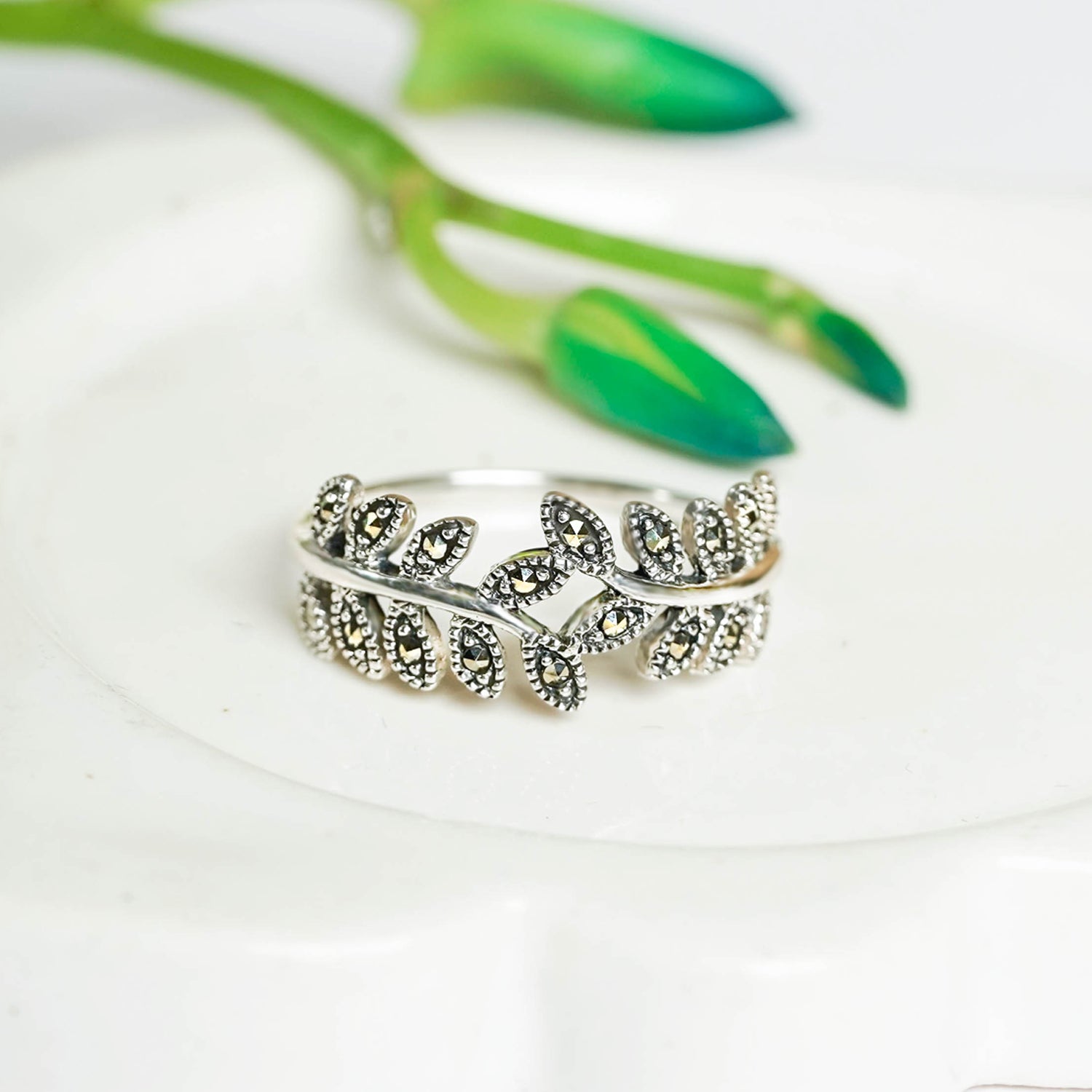 Silver Leaves Ring