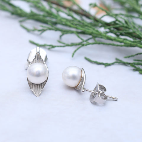 DEPARTMENT Star And Pearl Earring - Silver | Garmentory