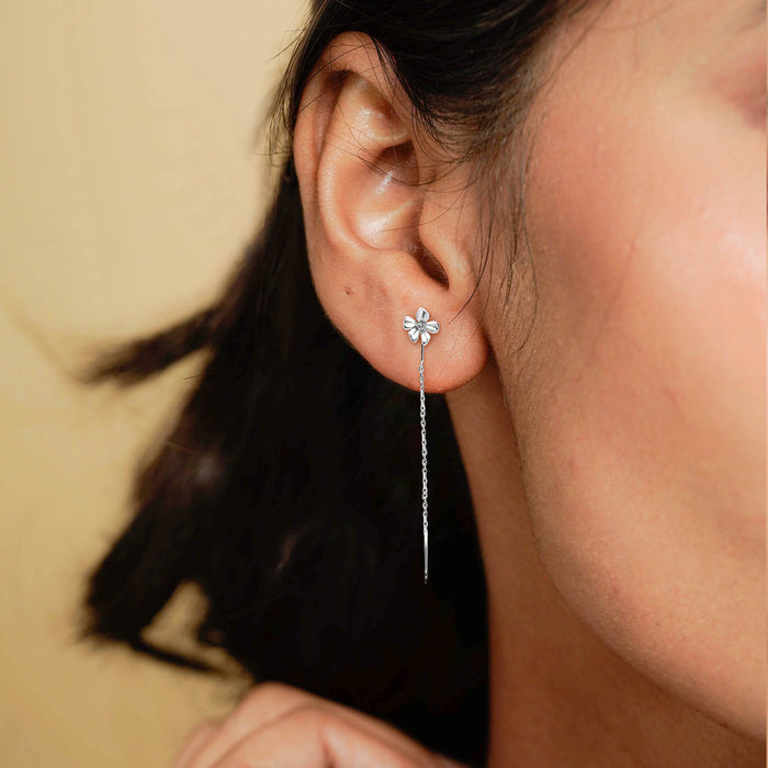Silver Needle-String Style Flower Earrings