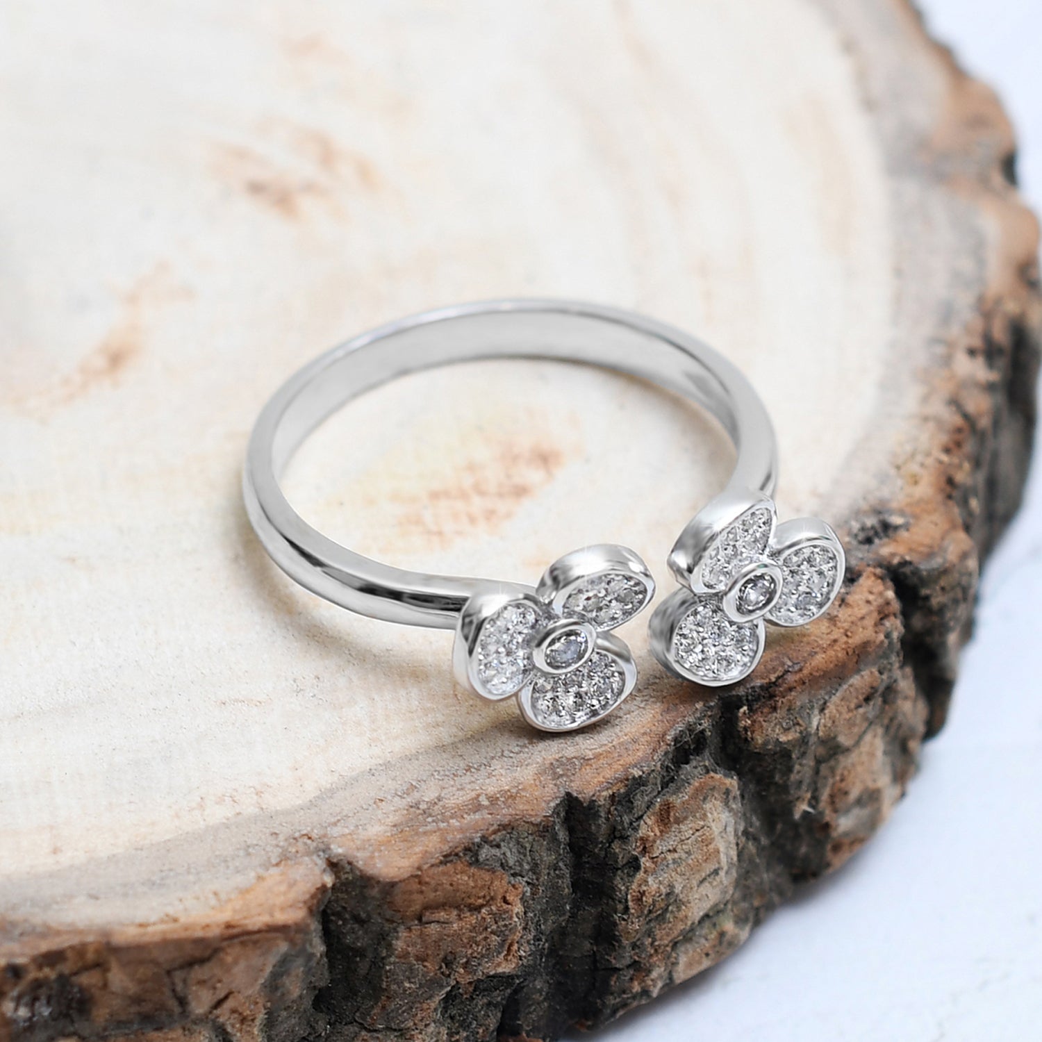 Silver Sparkling Dual Flowers Ring