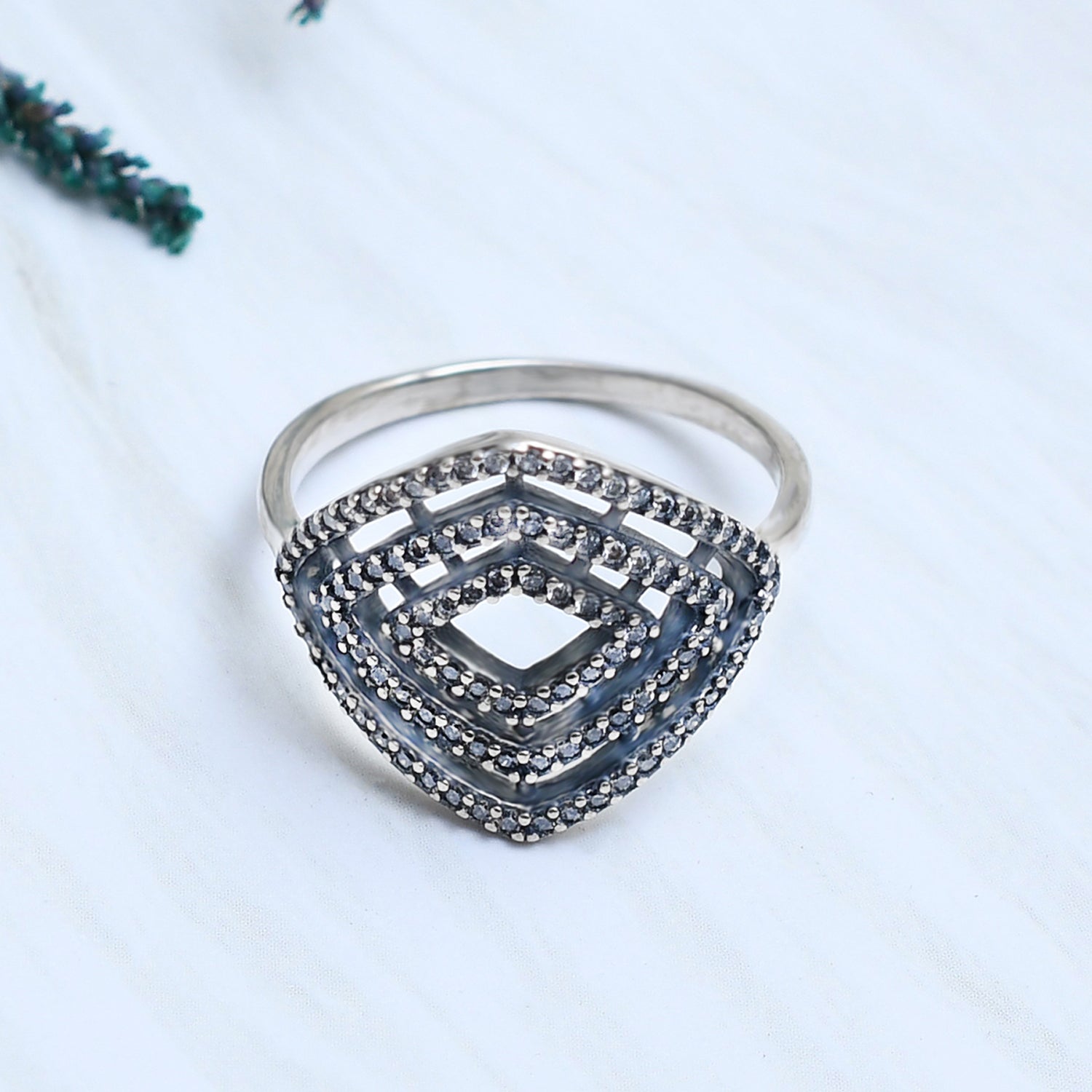 Silver Shimmer Escape Ring