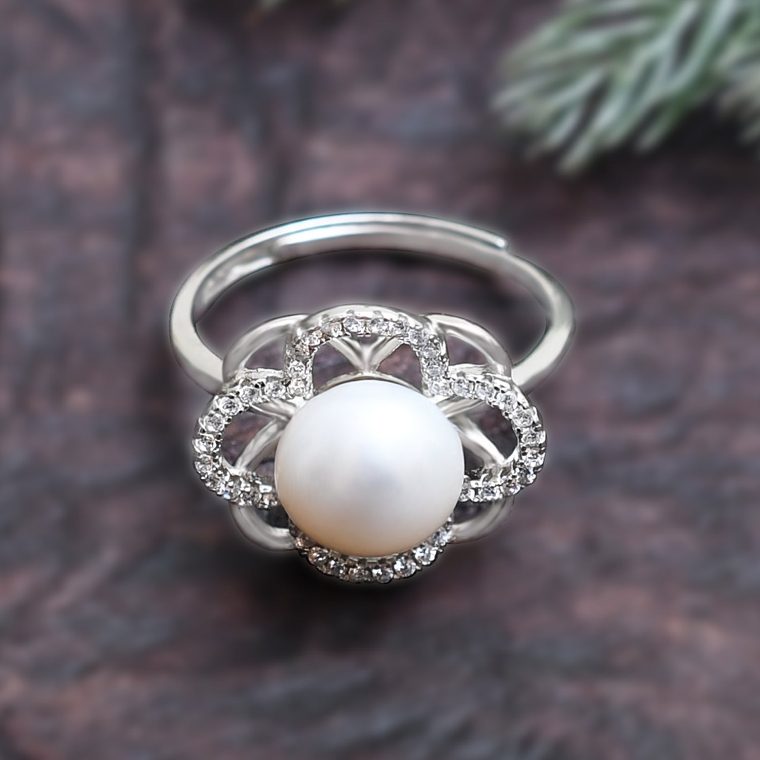 Silver Floral Highlight Pearl Adjustable Ring