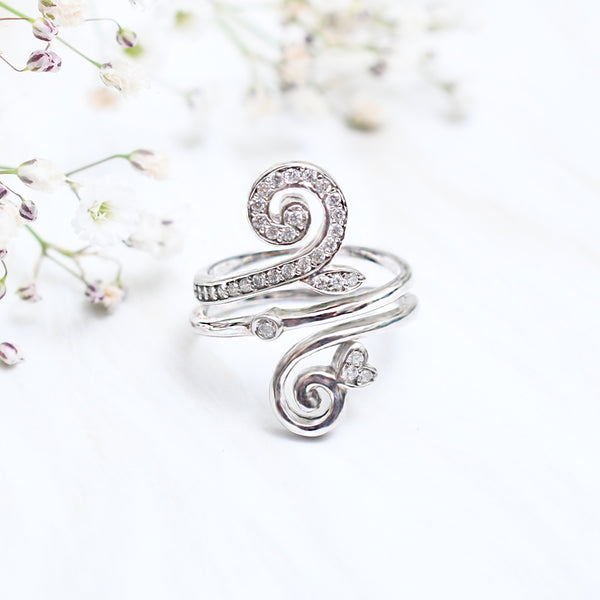 Silver Sparkling 2 Line Curved Branch Heart Ring