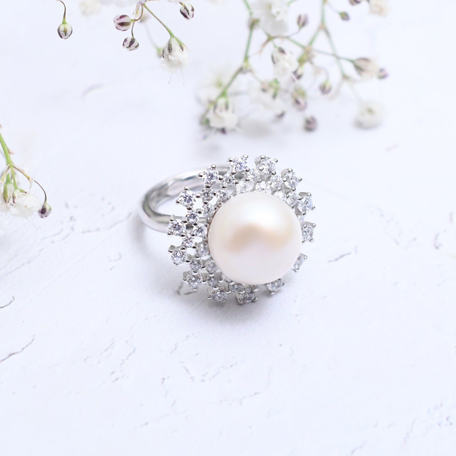 Silver Sparkling Splendour Pearl Earrings