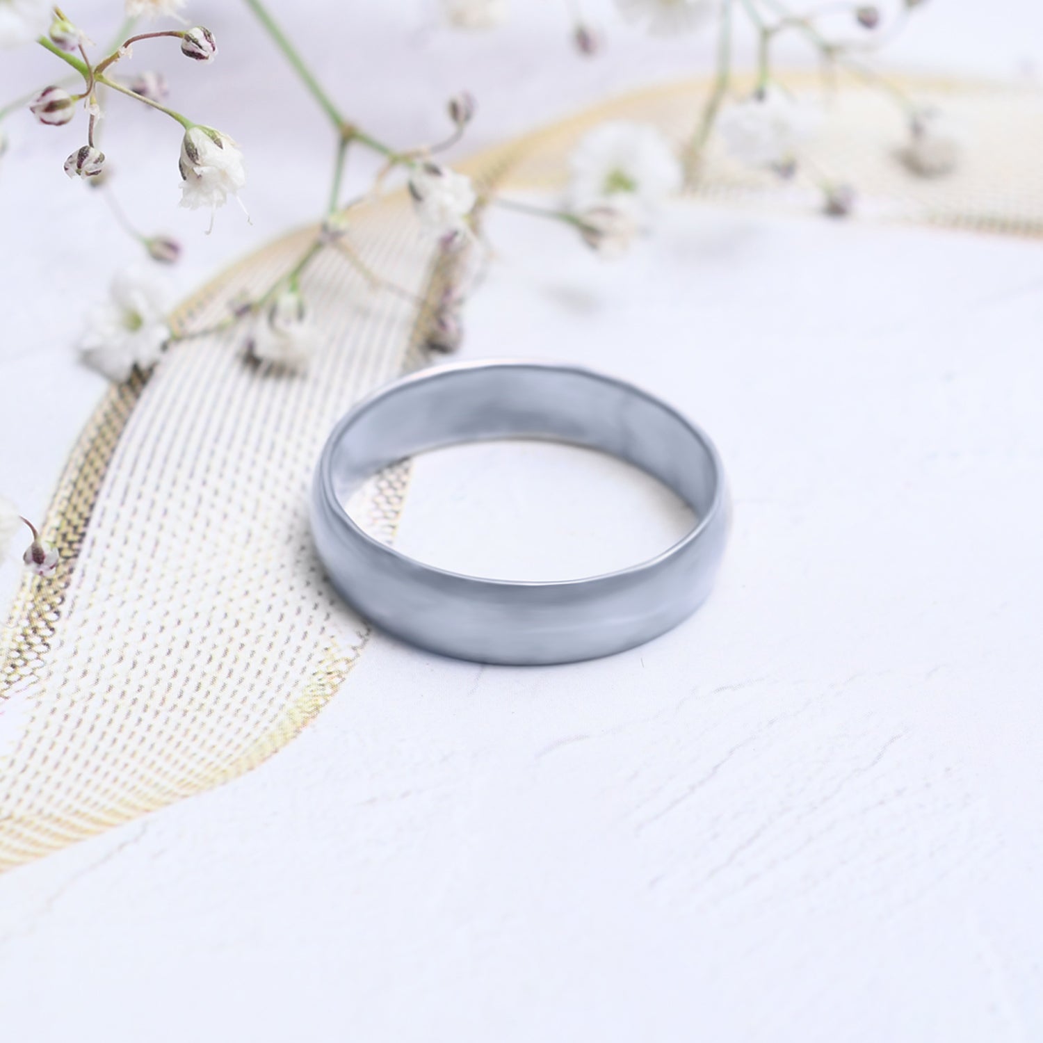 Silver 5.5mm Unisex Band Ring