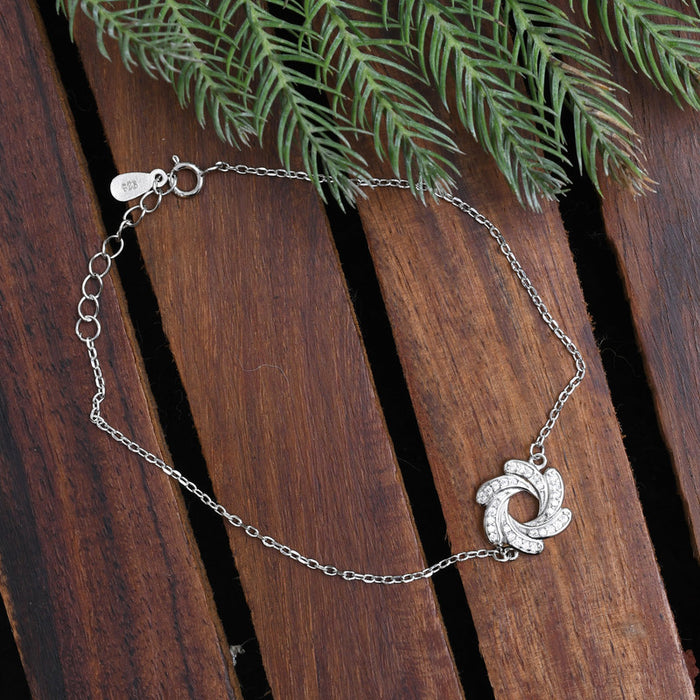 Silver Sparkling Twister Bracelet