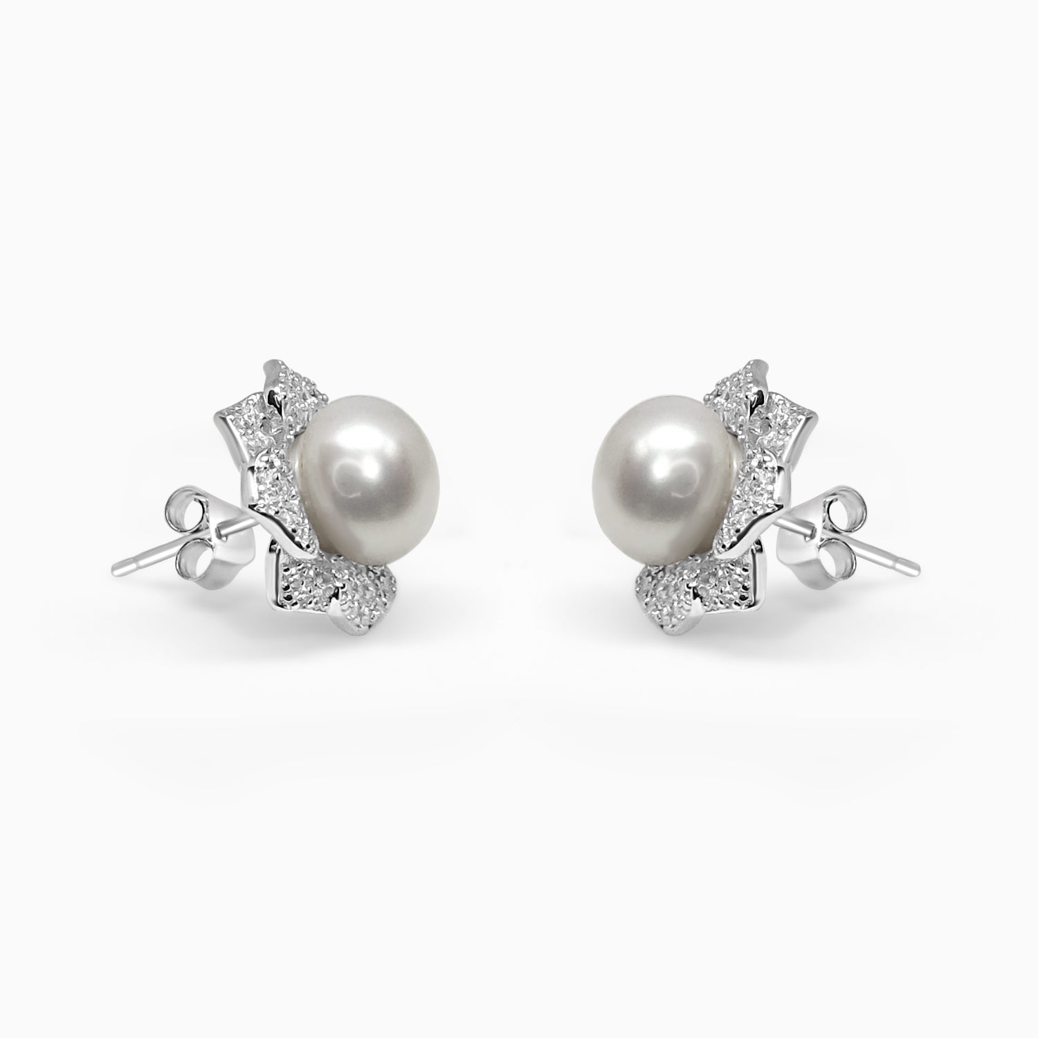 Silver Sparkling Periwinkle Pearl Flower Earrings
