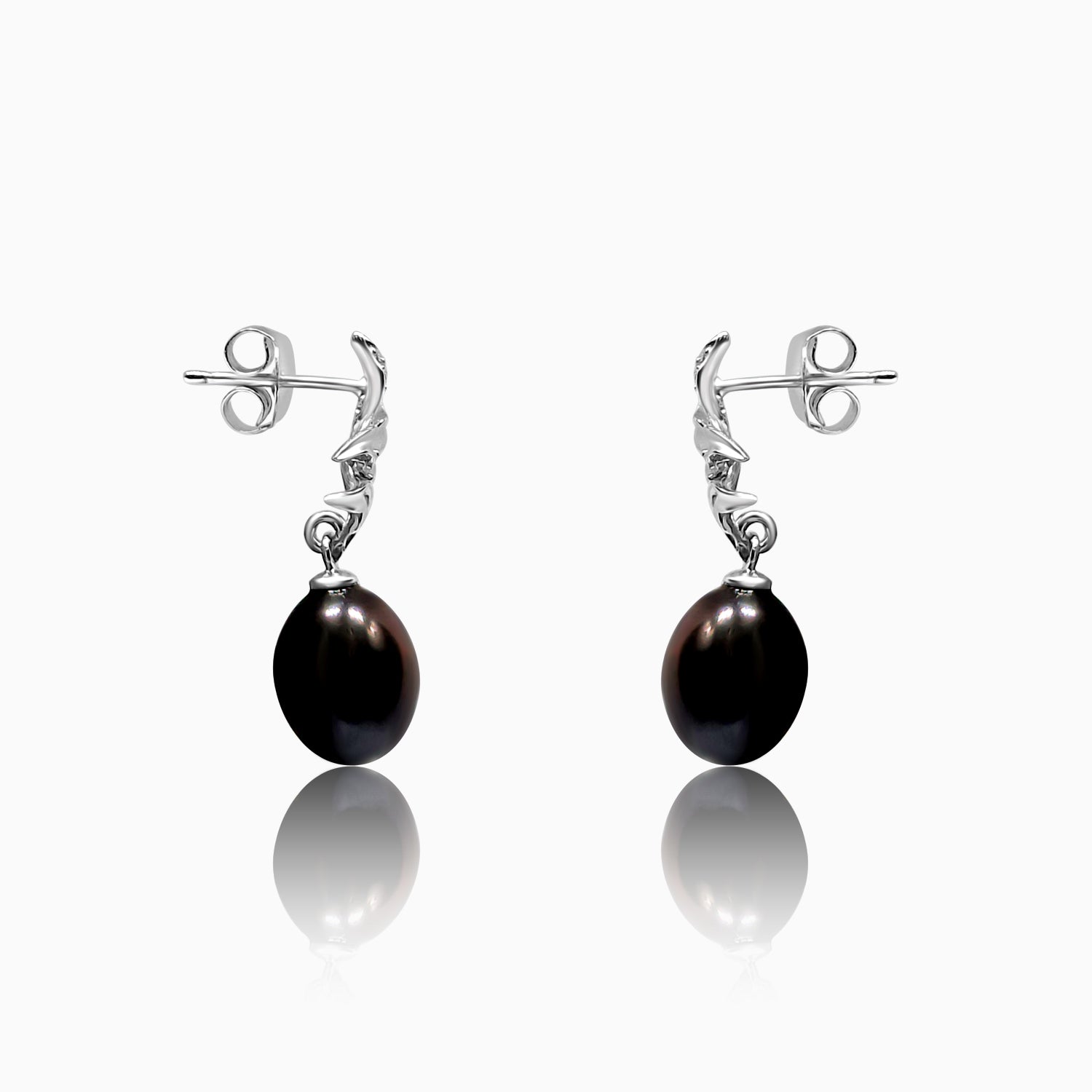 Silver Rain Lily with Dangling Black Pearl Earrings