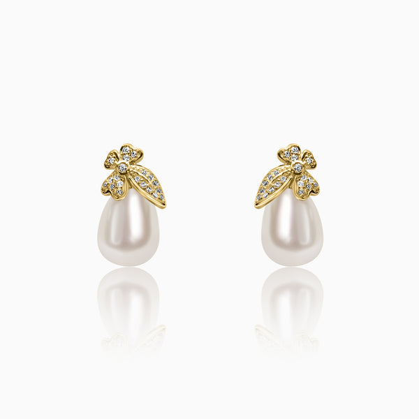 Silver Gold Nature Embrace Pearl Earrings
