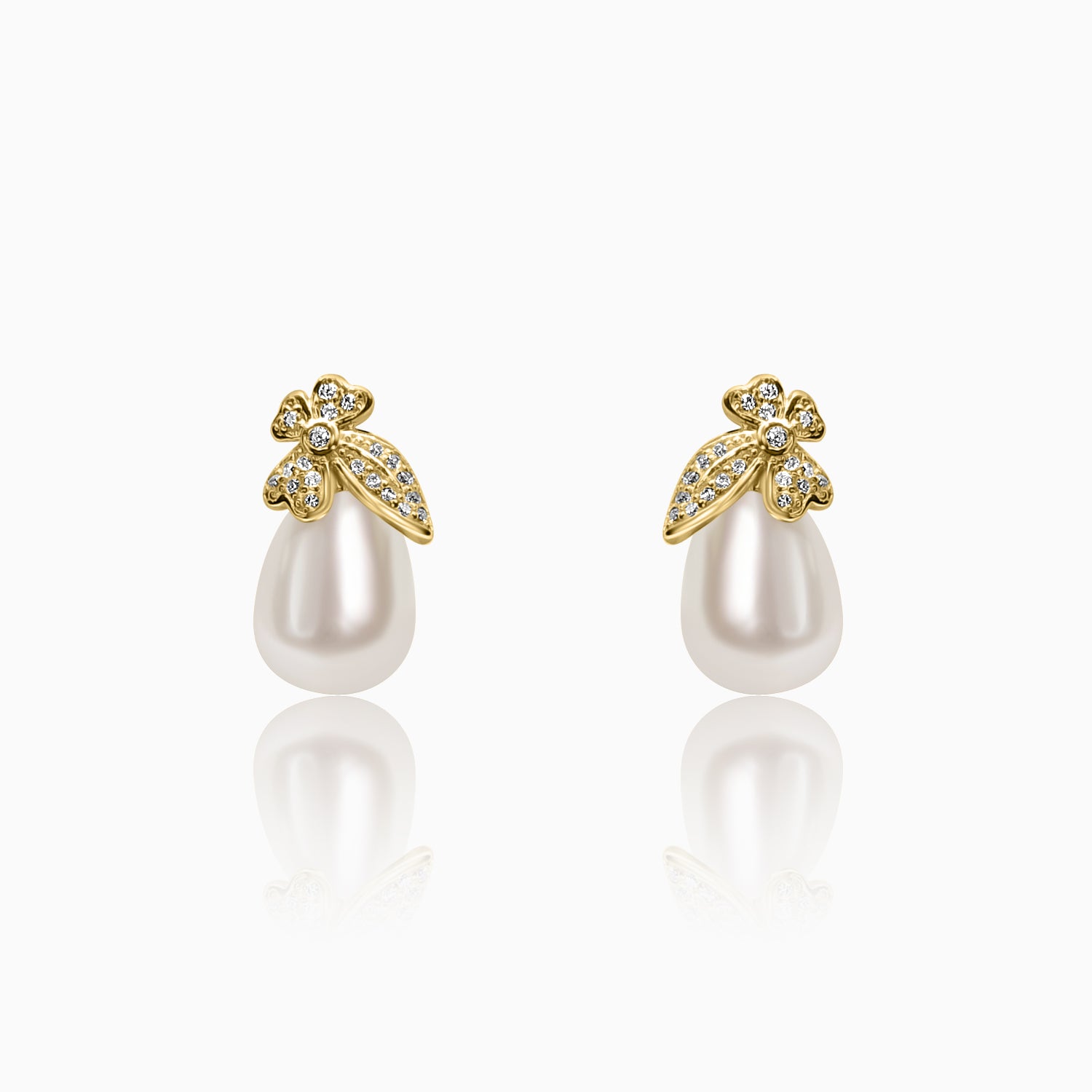 Silver Gold Nature Embrace Pearl Earrings