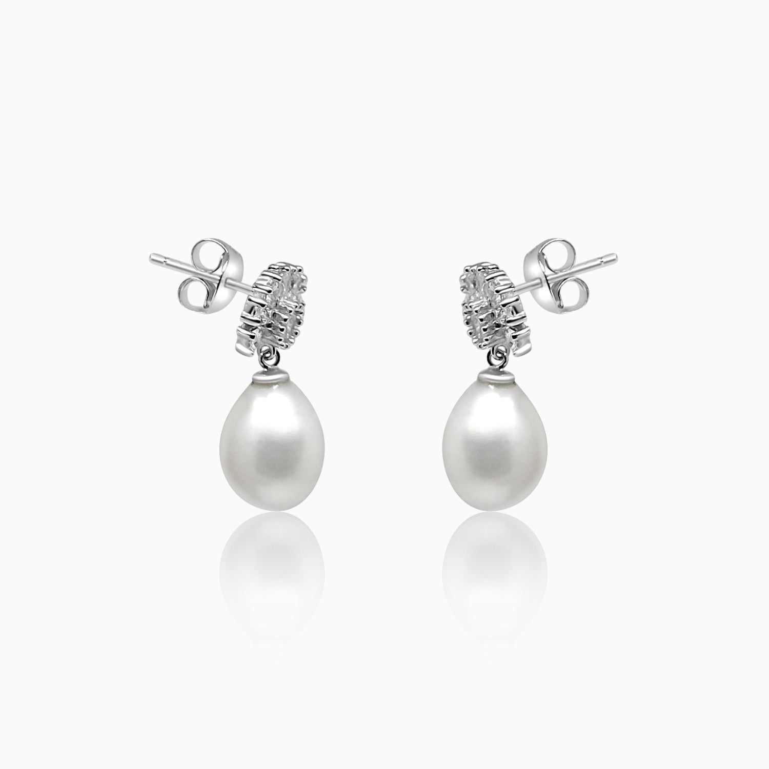 Silver Dangling Horizon Pearl Earrings