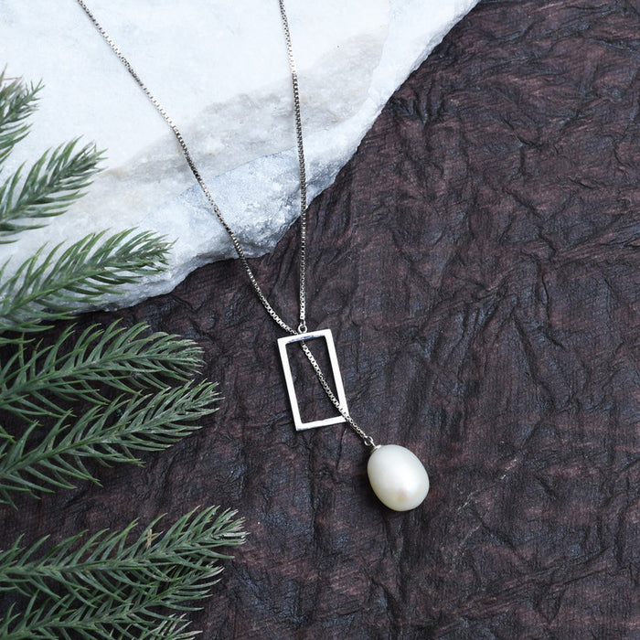 Silver High Canvas Pearl Pendant
