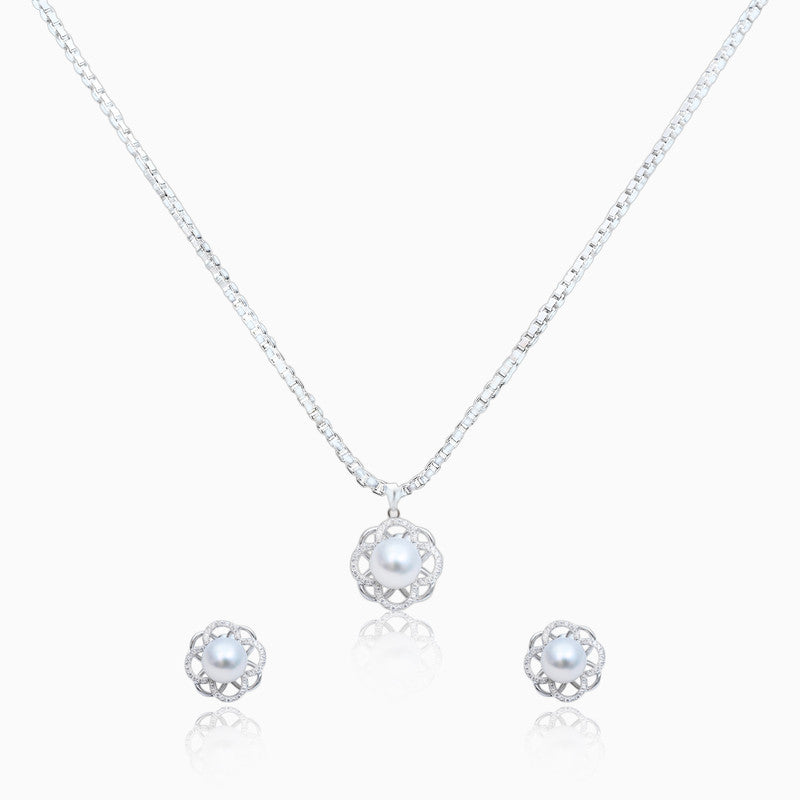 Silver Floral Highlight Pearl Pendant Set